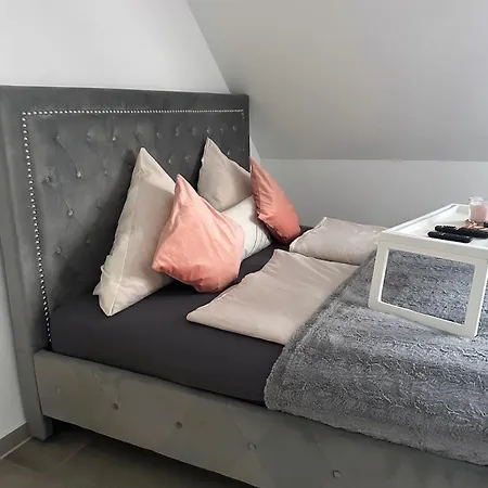 Apartment Deluxe *