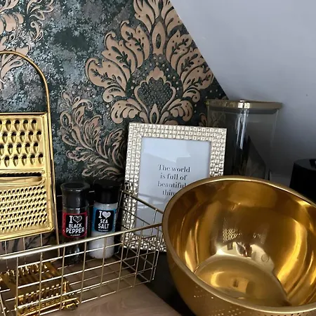 Apartment Deluxe *