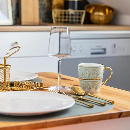 Deluxe Apartment